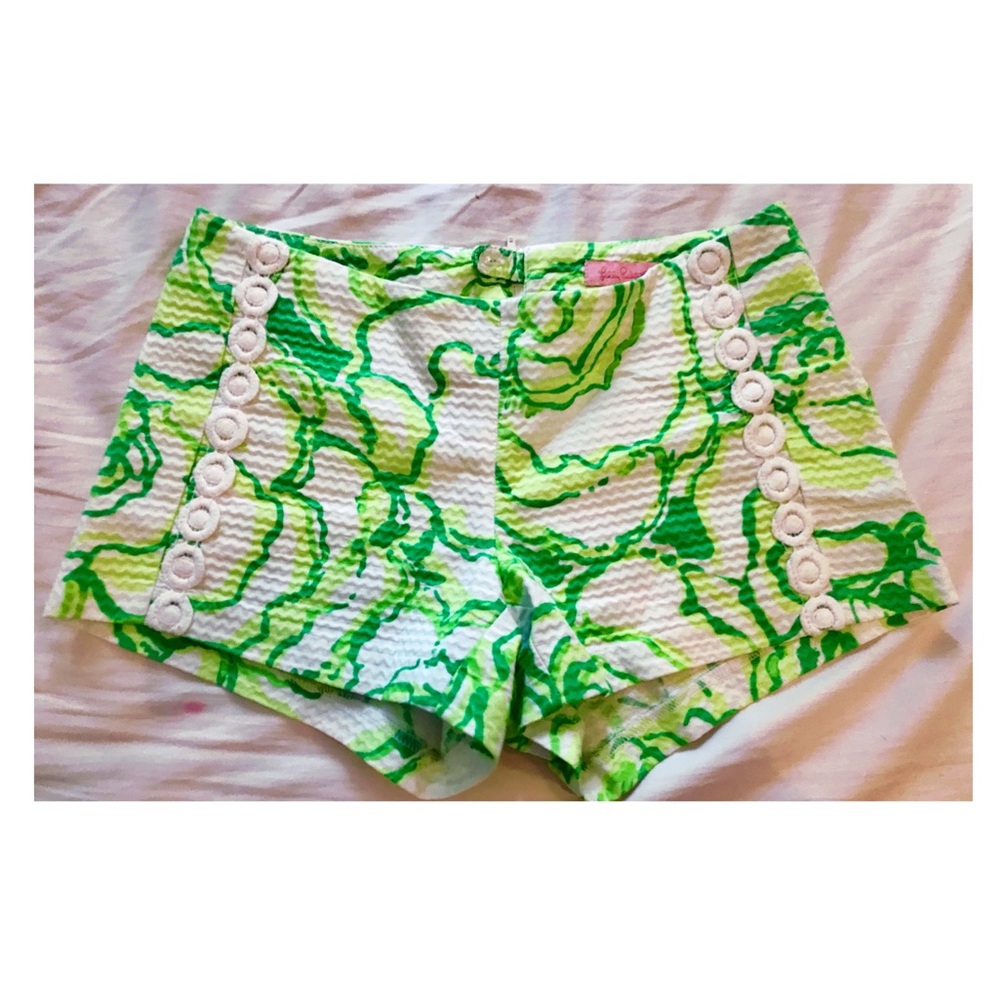 Lilly Pulitzer green & white Liza shorts
